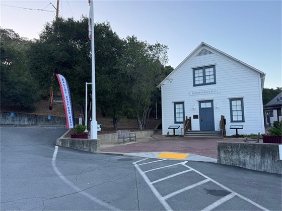 Photo of Ballot Box at Town of Woodside